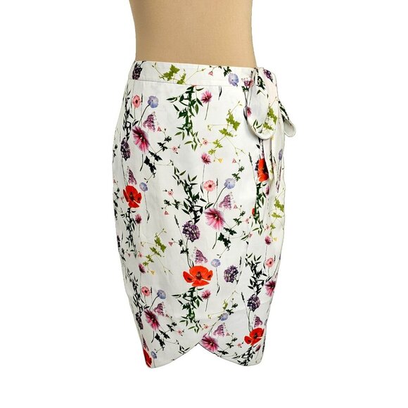 Ted Baker NWOT White Midi Skirt With Faux Waist Tie and Flowers Sz 1 4 - Picture 2 of 16